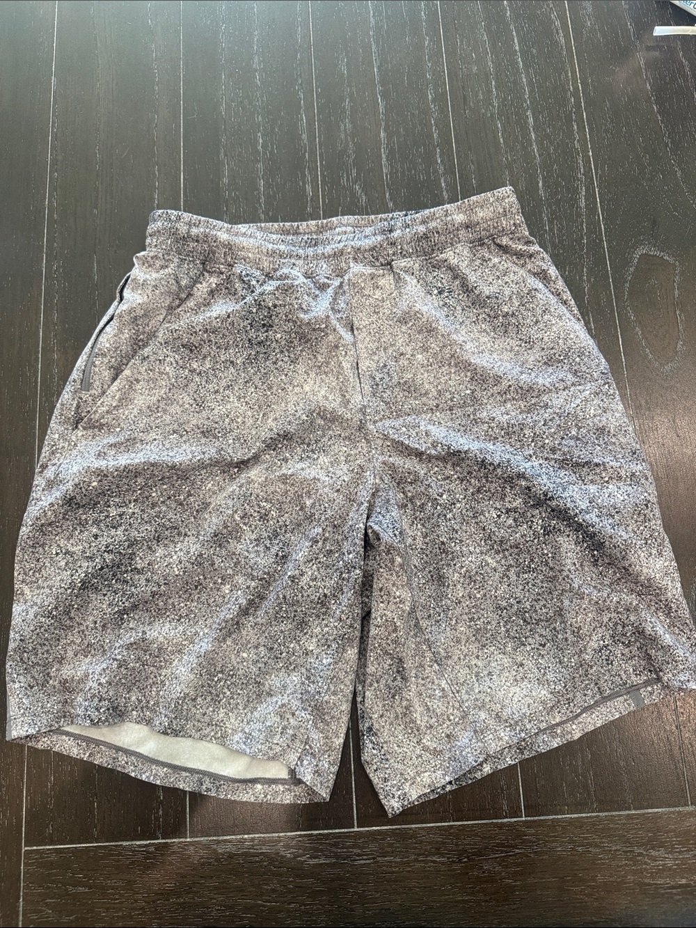 lululemon athletica Men's Speckled Gray Athletic Shorts
